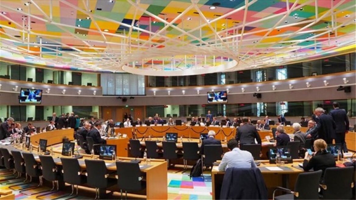  Eurogroup: Πράσινο φως για την Ελλάδα, επιφυλάξεις για την πορεία της μετάλλαξης Omicron