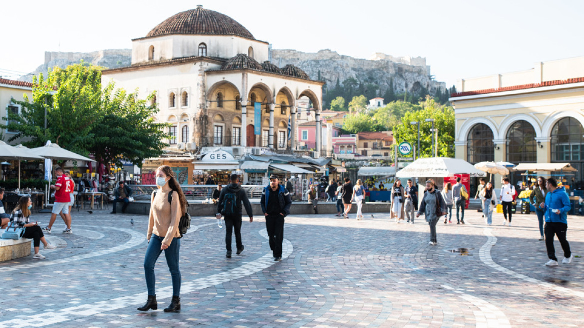 4ο κύμα: Δραστικά μέτρα ζητούν οι ειδικοί και προειδοποιούν ότι οι οικογένειες μολύνονται από τα παιδιά