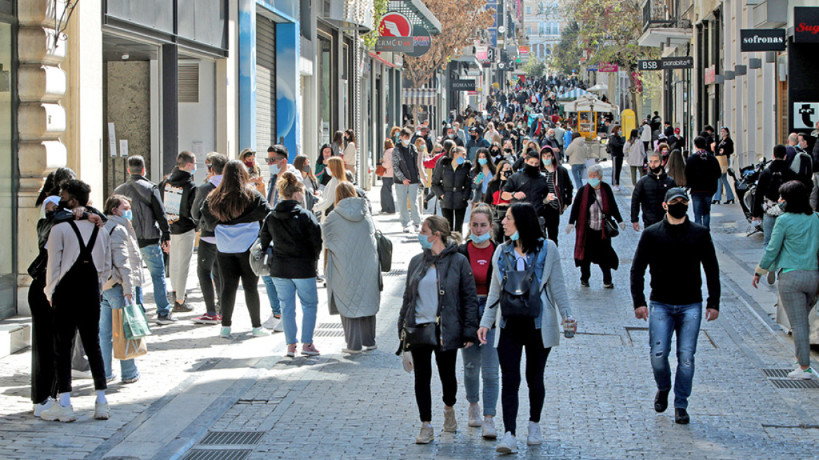 «Σφίγγει» ο κλοιός για τους ανεμβολίαστους - Ποια μέτρα βάζει στο τραπέζι η κυβέρνηση