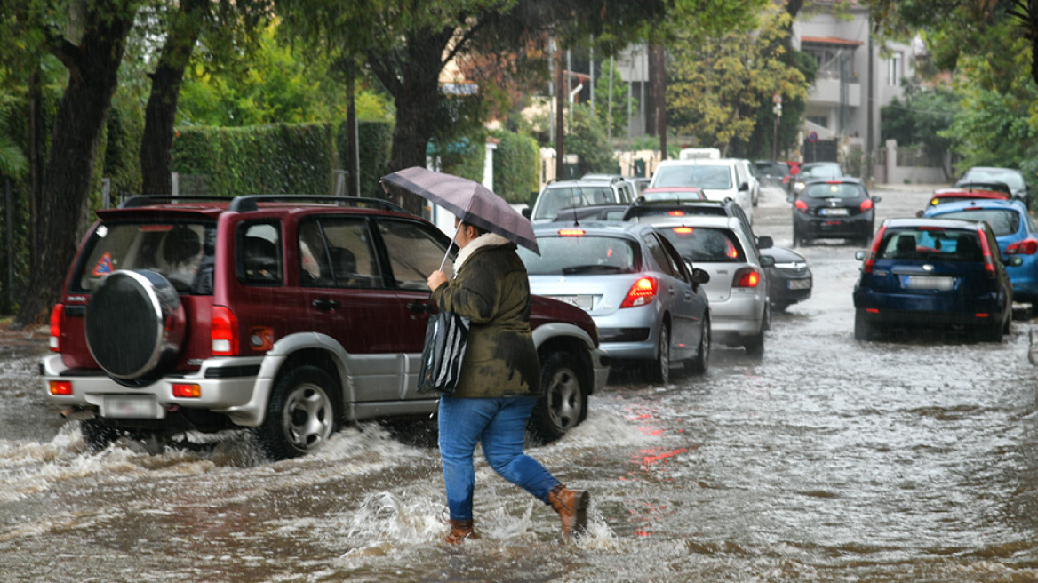 Καιρός: Βροχοπτώσεις, καταιγίδες ακόμη και χαλαζοπτώσεις από αύριο Δευτέρα