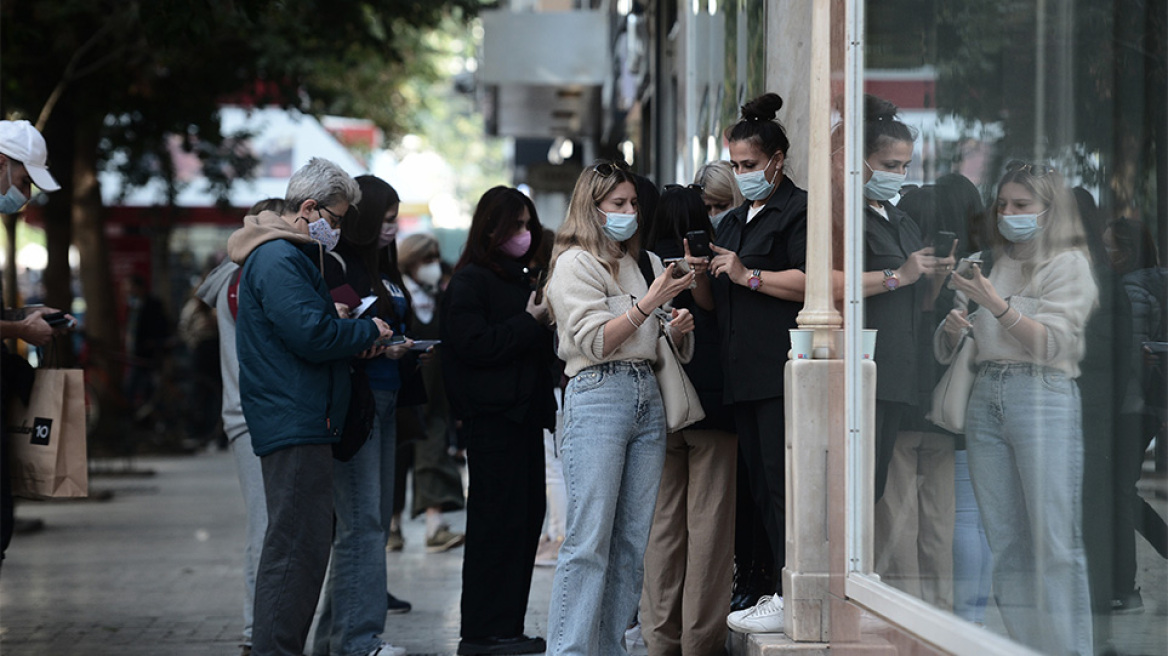 Δημοσκόπηση ALCO: Με 9,7 μονάδες μπροστά η ΝΔ - Rapid test και στα σούπερ μάρκετ για τους ανεμβολίαστους θέλει το 62%