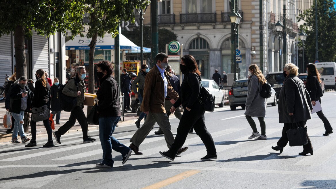 Μετάλλαξη «Όμικρον»: Θέμα χρόνου να ανιχνευτεί στη χώρα μας, λέει στο protothema.gr o καθηγητής Δημήτρης Θάνος