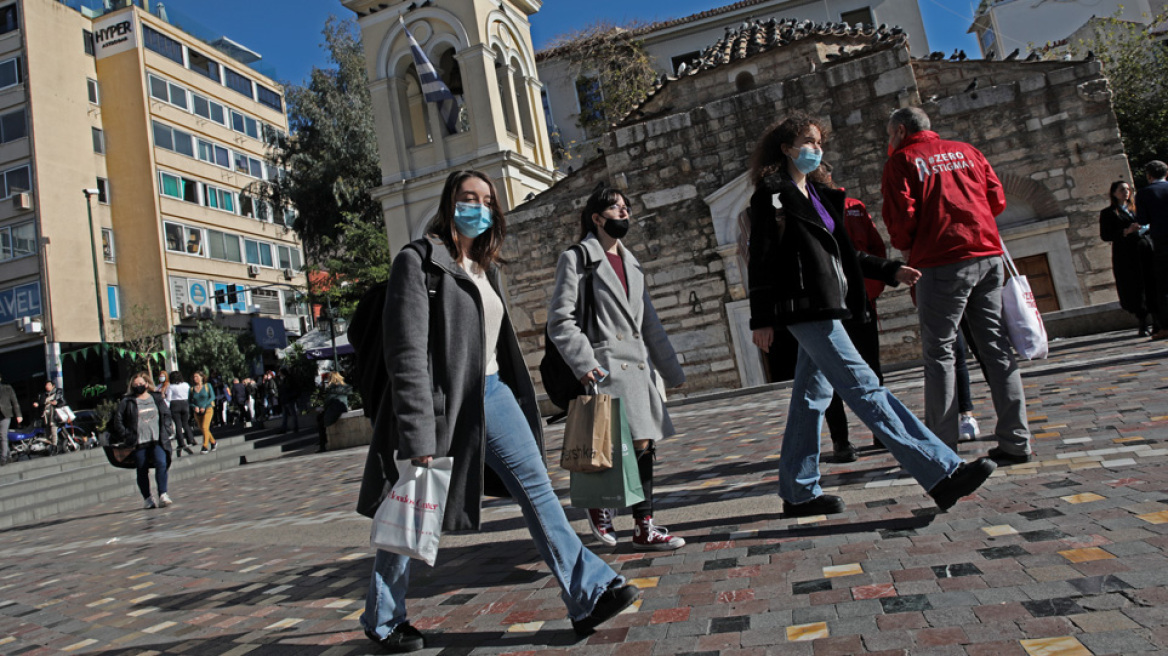 Κορωνοϊός – Τζανάκης: 3.500 κρούσματα της μετάλλαξης Omicron τις ημέρες των Φώτων