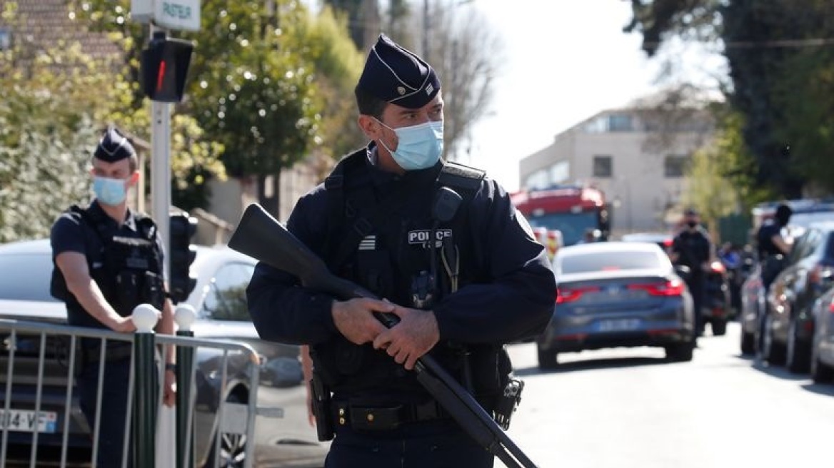 Γαλλία: Ισλαμιστές σχεδίαζαν επιθέσεις με μαχαίρια την περίοδο των Χριστουγέννων