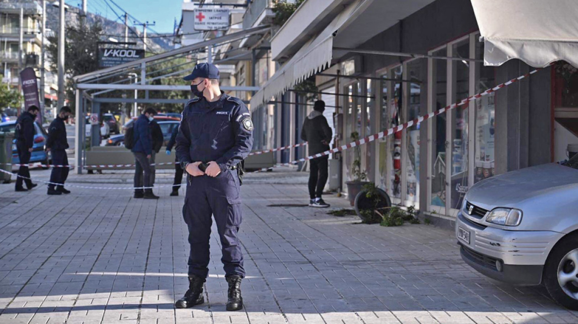 Δολοφονία στη Γλυφάδα: Αποτελείωσε τον 66χρονο με αεροβόλο - Λέει ότι είναι άρρωστος σε τελικό στάδιο