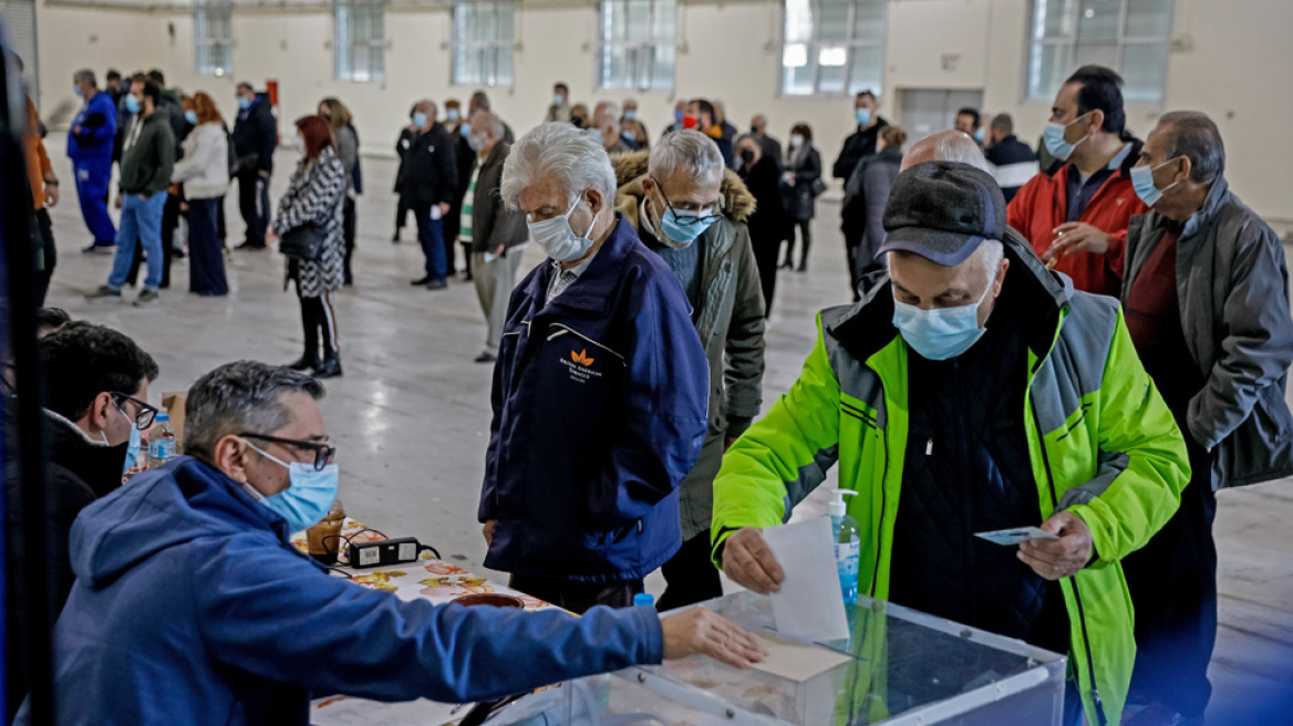 Εκλογές ΚΙΝΑΛ: Ξεπέρασαν τους 150.000 οι ψηφοφόροι έως τις 3 το μεσημέρι