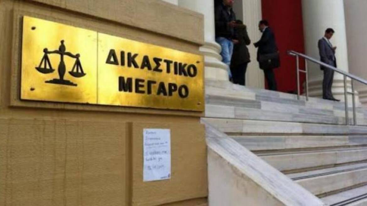 Στον ανακριτή ο 47χρονος προπονητής από την Πάτρα που κατηγορείται για σεξουαλική επίθεση σε 14χρονη αθλήτριά του