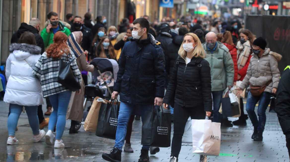 Κορωνοϊός - Σαρηγιάννης: Πολύ πιθανόν να φτάσουμε τα 80.000 κρούσματα την ημέρα