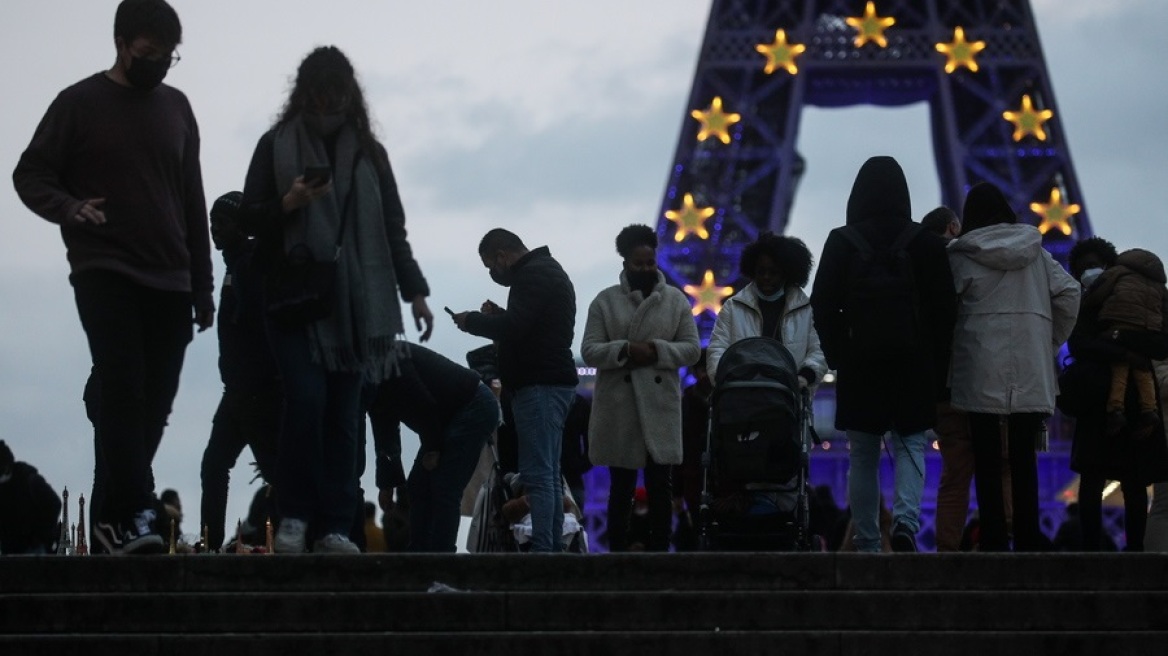 Κορωνοϊός: Η Γαλλία αναμένει «υπερηχητική» αύξηση κρουσμάτων σε «στρατοσφαιρικά επίπεδα»