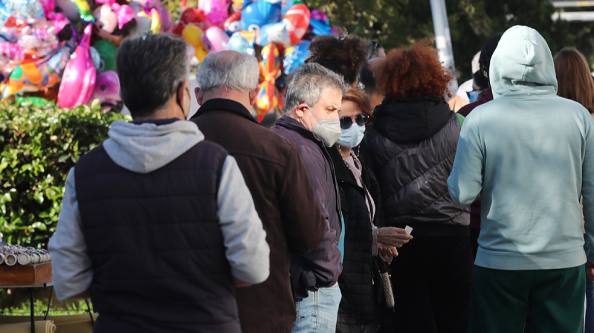 Αγώνας αντοχής για την παραλλαγή «Όμικρον»: Kαταγραφή κενών και αναζήτηση λύσεων για το δημόσιο, την αγορά και τα σχολεία