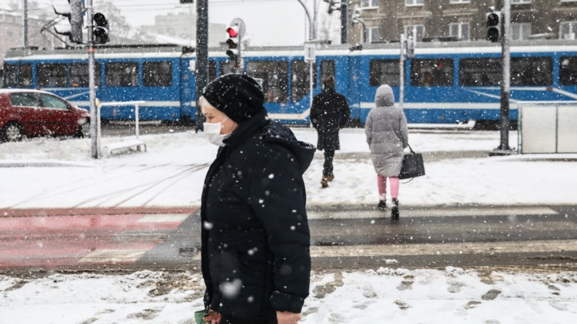 Πολωνία: Φόβοι για 50.000 κρούσματα κορωνοϊού ημερησίως