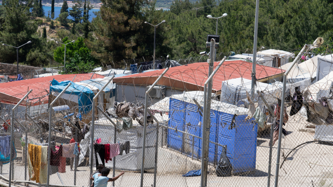 Έρευνα: Bελτίωση στο μεταναστευτικό «βλέπει» το 73,2% των νησιωτών