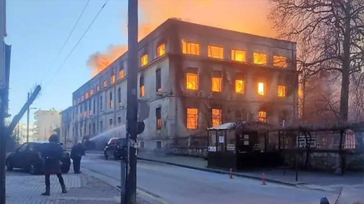 Υπό έλεγχο η μεγάλη φωτιά στο κέντρο της Ξάνθης,