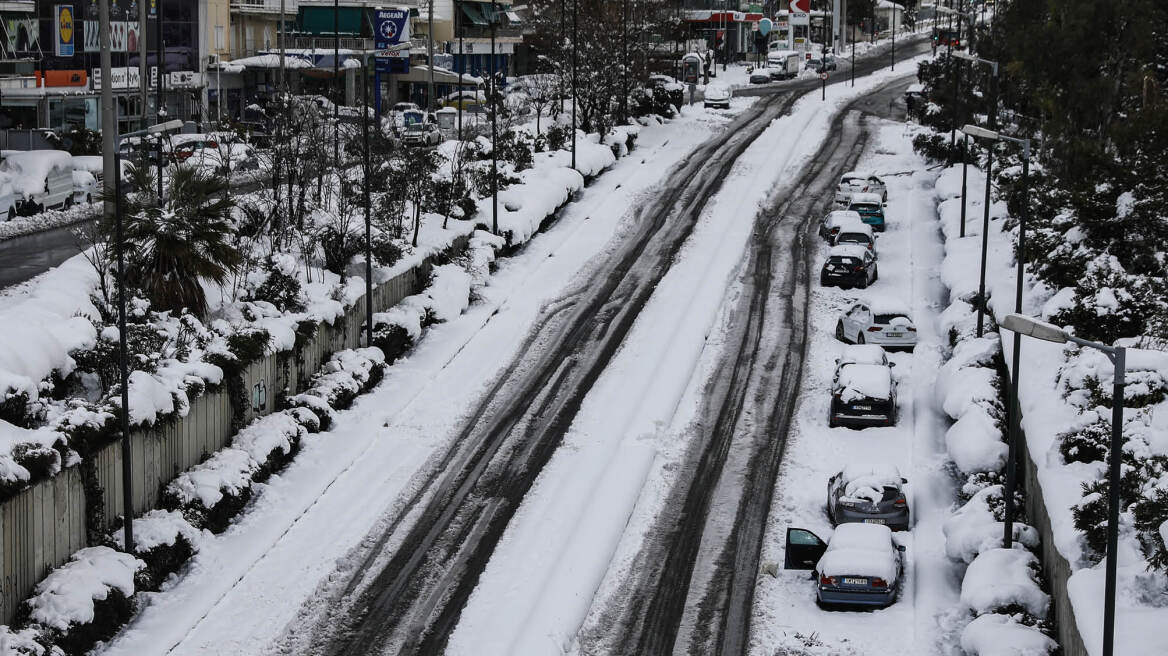 Κακοκαιρία «Ελπίς» - Μετ' εμποδίων η κυκλοφορία στην Αττική: Κλειστοί δρόμοι, εκτροπές και δρομολόγια στα ΜΜΜ