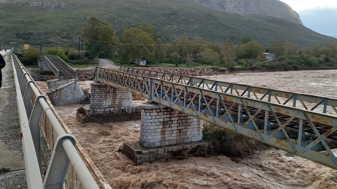 Γέφυρα Ευήνου: Επιστολή και συγκέντρωση των κατοίκων Γαλατά - Ξεχειλίζει η οργή για τον αποκλεισμό