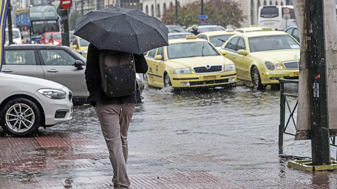 Καιρός: Έρχονται ισχυρές καταιγίδες τη νύχτα στην Αττική - Αποφύγετε τις άσκοπες μετακινήσεις λέει η Πολιτική Προστασία 