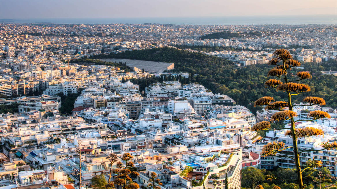 Μείωση ΕΝΦΙΑ 13%: Ποιοι και πόσο θα πληρώσουν λιγότερα - Δείτε παραδείγματα για ακίνητα σε Αθήνα, Θεσσαλονίκη και Ξάνθη