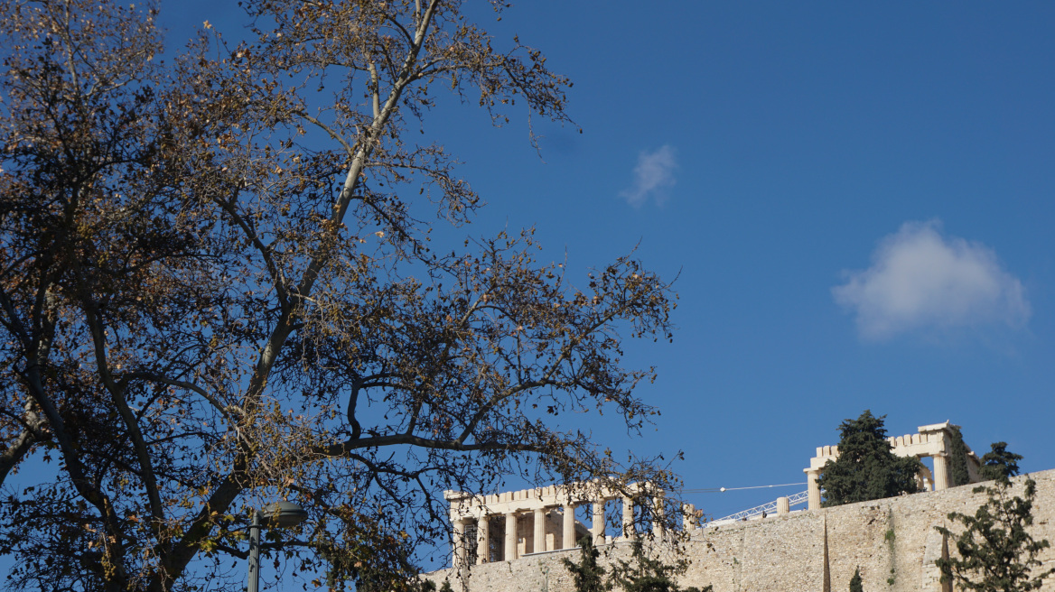 Καιρός: Ηλιοφάνεια και άνοδος της θερμοκρασίας σήμερα - Νέα κακοκαιρία από Δευτέρα