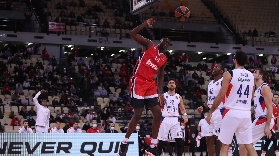 Euroleague, Ολυμπιακός-Αναντολού Εφές 87-85: Με buzzer beater Σλούκα «σκότωσε» την πρωταθλήτρια Ευρώπης!