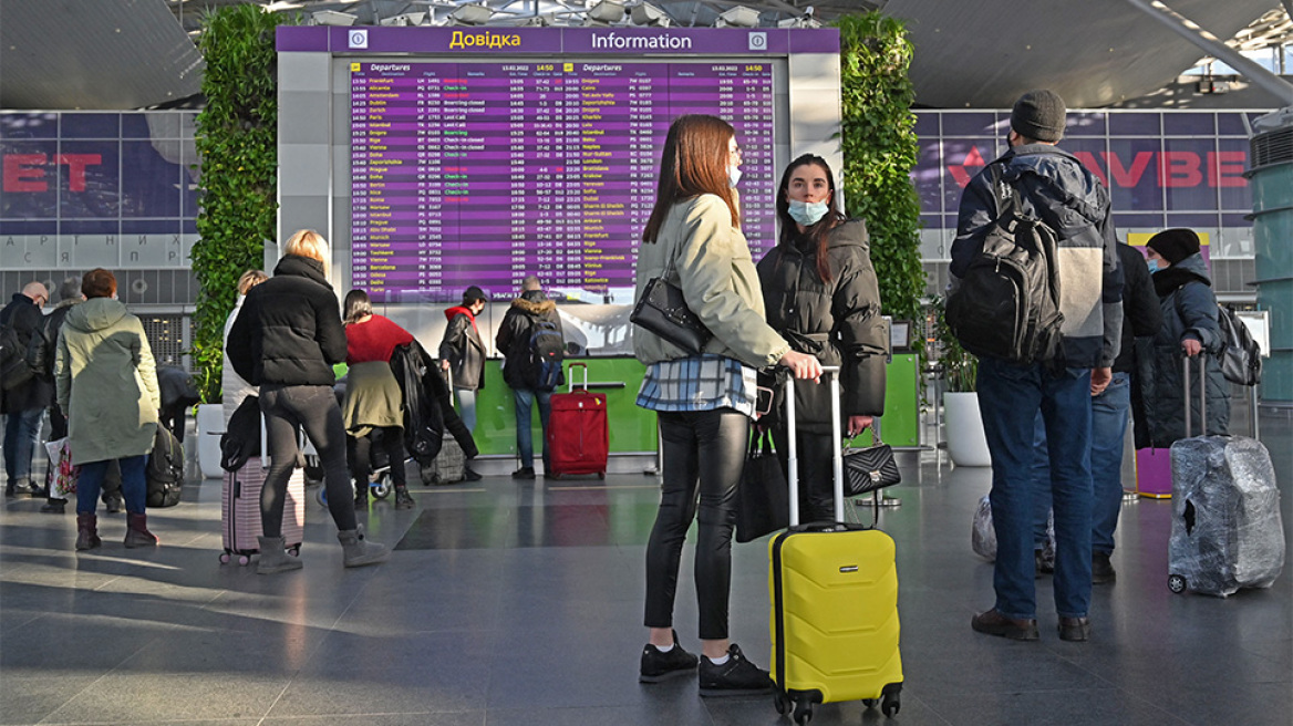 Το ΥΠΕΞ καλεί τους Έλληνες πολίτες να εγκαταλείψουν την Ουκρανία