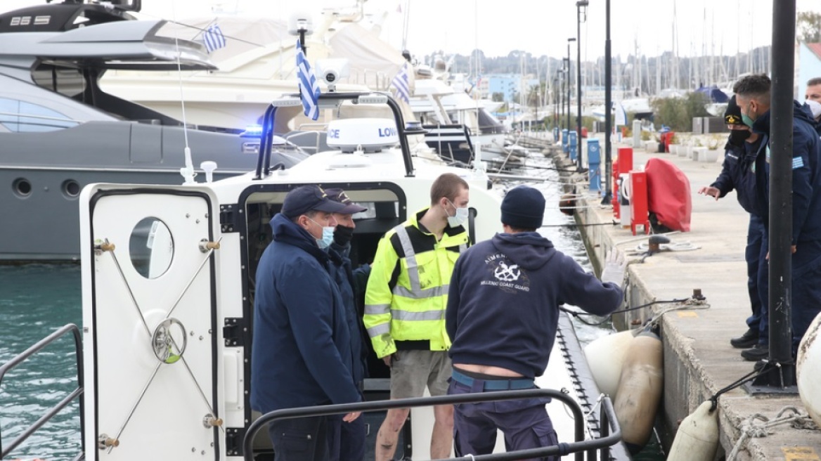 Euroferry Olympia: «Έτσι επέζησα δύο μέρες στο φλεγόμενο πλοίο» - Η συγκλονιστική μαρτυρία του 21χρονου Λευκορώσου