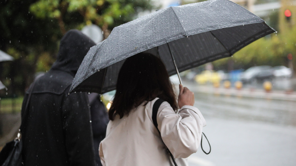 Καιρός: Σποραδικές βροχές σήμερα και αφρικανική σκόνη στα νότια