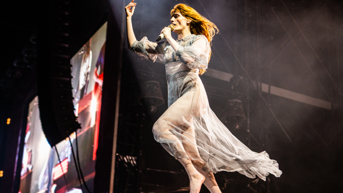 Florence + the Machine: Αυτό είναι το νέο τους τραγούδι για τις ανισότητες ανδρών - γυναικών