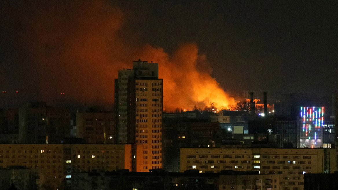 Εισβολή στην Ουκρανία: Το Κίεβο αντέχει - Τέσσερις εστίες πολέμου στη χώρα