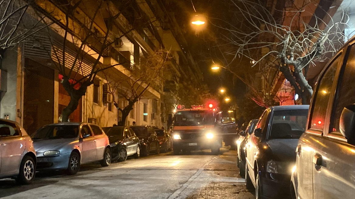 Παγκράτι: Φωτιά σε διαμέρισμα - Ένας νεκρός άνδρας