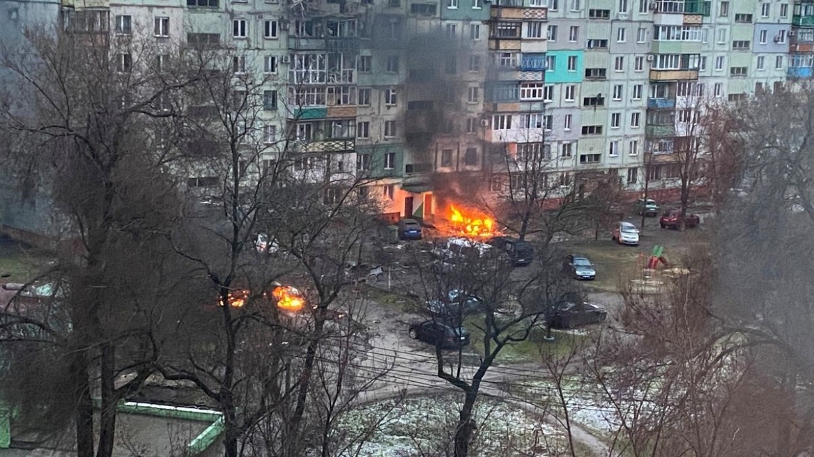 Κραυγή αγωνίας από τους Γιατρούς Χωρίς Σύνορα: «Επιτακτική ανάγκη» να εκκενωθεί η Μαριούπολη