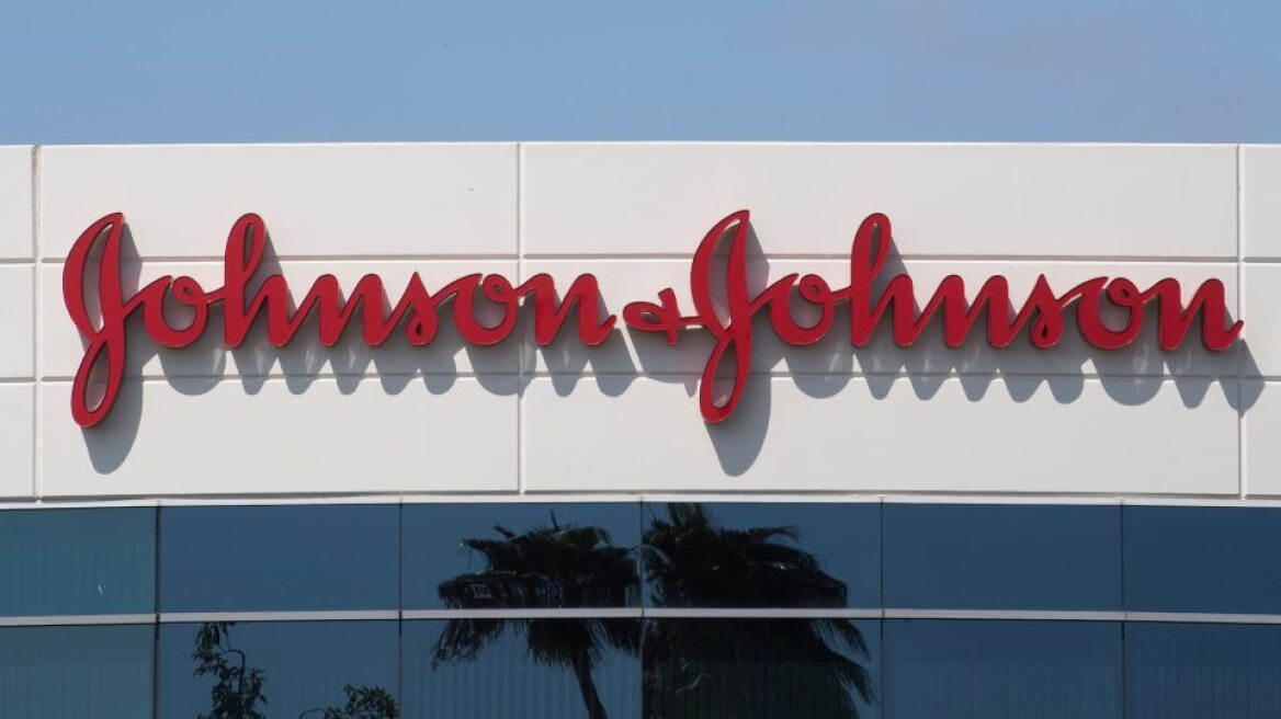 Πόλεμος στην Ουκρανία: Η Johnson&Johnson σταματά να πουλά προϊόντα της στη Ρωσία