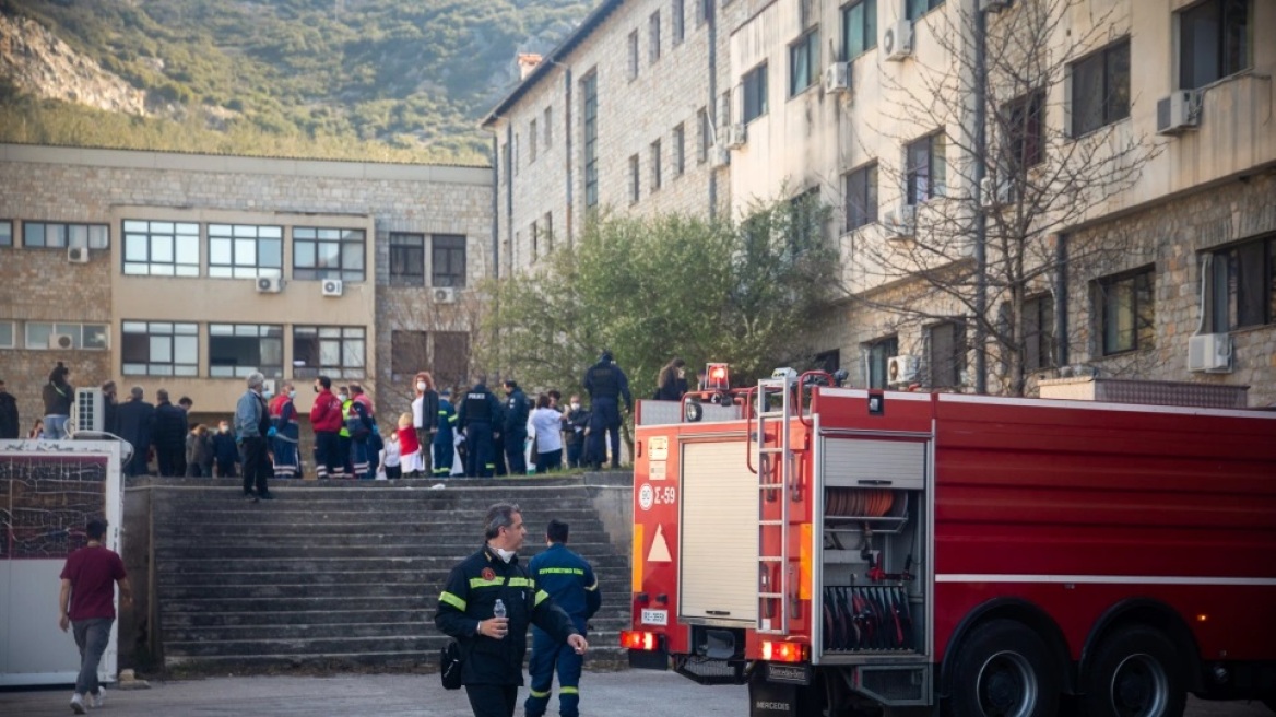 Η ανακοίνωση του Νοσοκομείου «Παπανικολάου» για το δυστύχημα στην κλινική Covid – Κάηκε ζωντανός ένας ασθενής