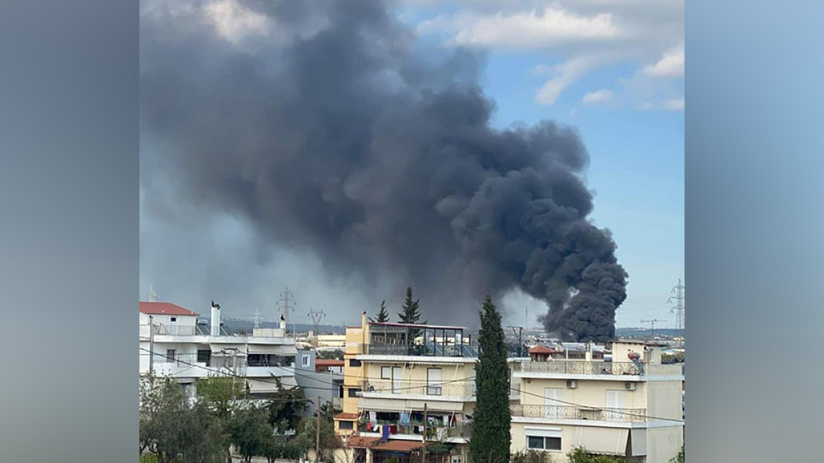 Συναγερμός στην Πυροσβεστική: Φωτιά στις Αχαρνές