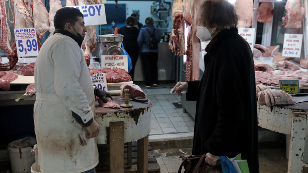 Πάσχα: Ελληνικά κρέατα στις αγορές, έως 12 ευρώ το αρνί - Τι πρέπει να προσέξουν οι καταναλωτές