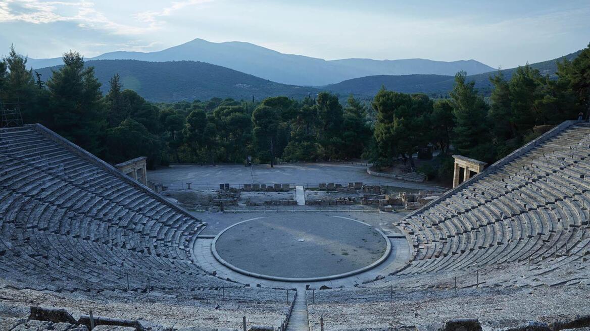 Με «Άλκηστη» του Ευριπίδη, διά χειρός του Ολλανδού σκηνοθέτη Γιόχανς Σίμονς, ξεκινά η Επίδαυρος