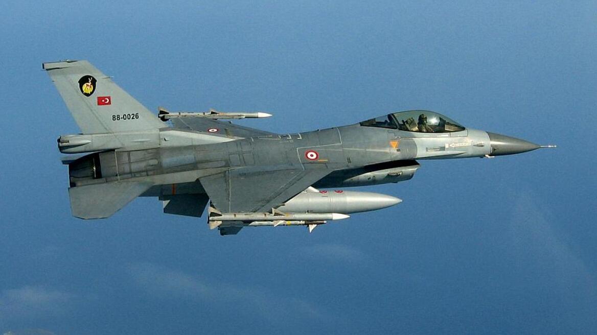 Μπαράζ υπερπτήσεων από τουρκικά F-16 πάνω από Ζουράφα, Παναγιά και Οινούσσες