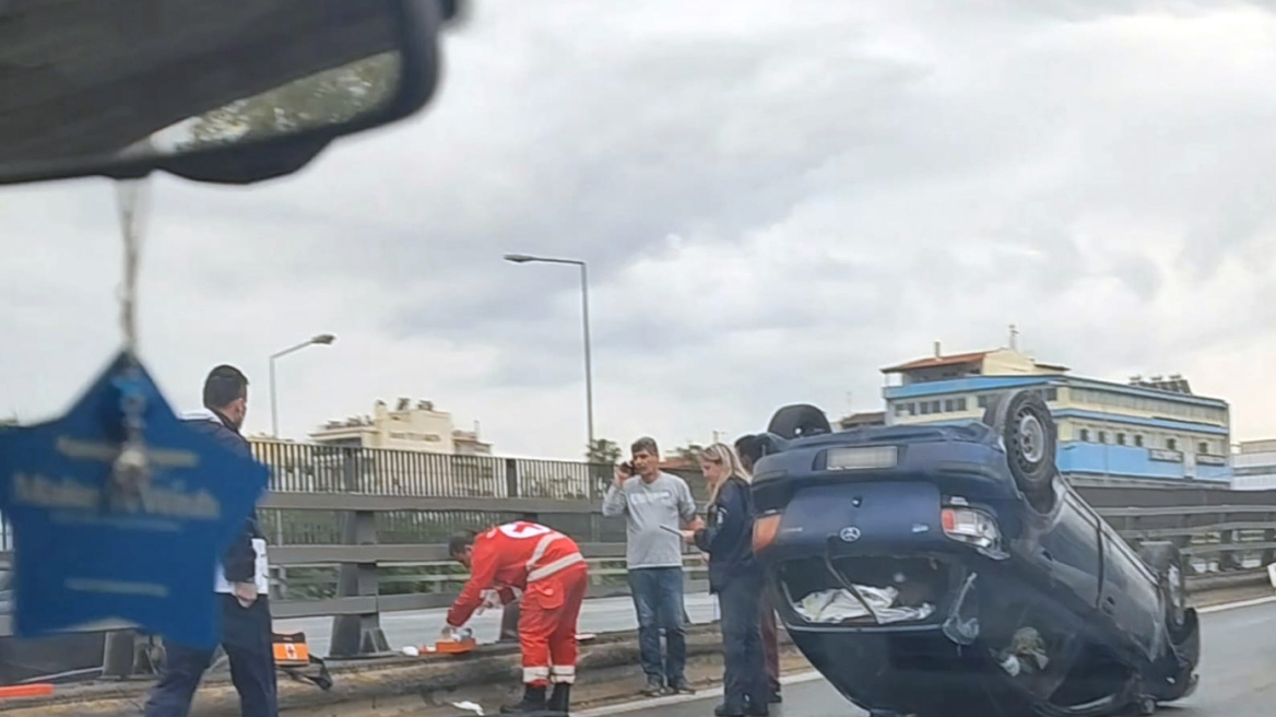 Τροχαίο ατύχημα στην κάθοδο της λεωφόρου Κηφισού - Δείτε βίντεο