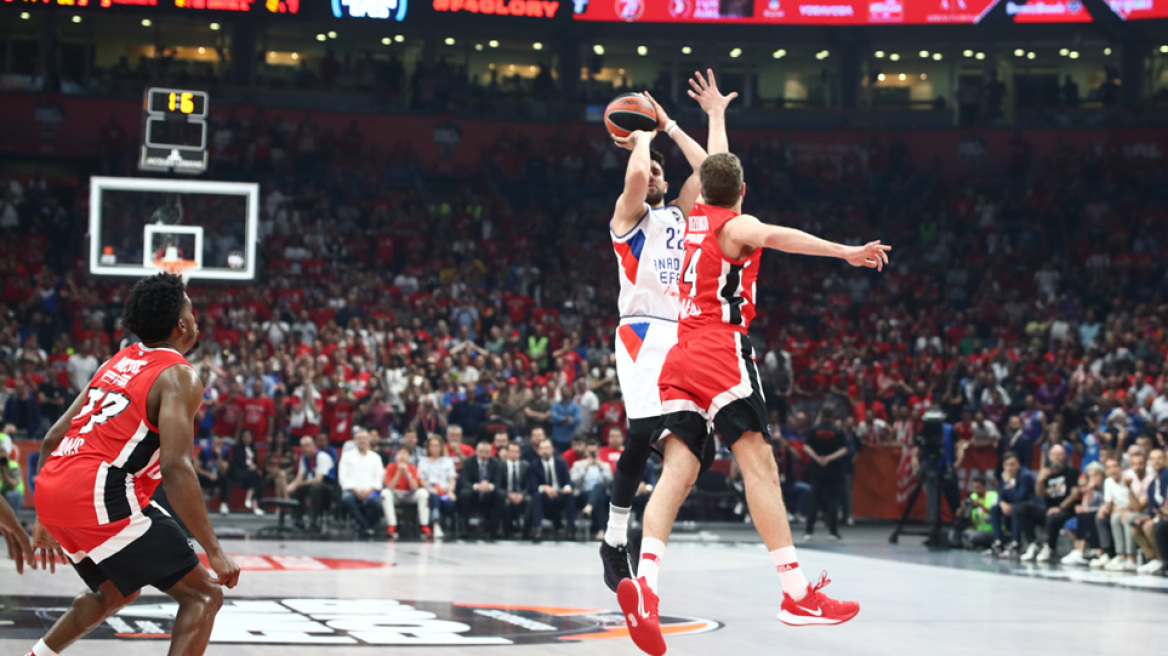 Euroleague, Ολυμπιακός-Εφές 74-77: Κρίμα κι άδικο, εκτός τελικού οι «ερυθρόλευκοι» με buzzer beater του Μίτσιτς 