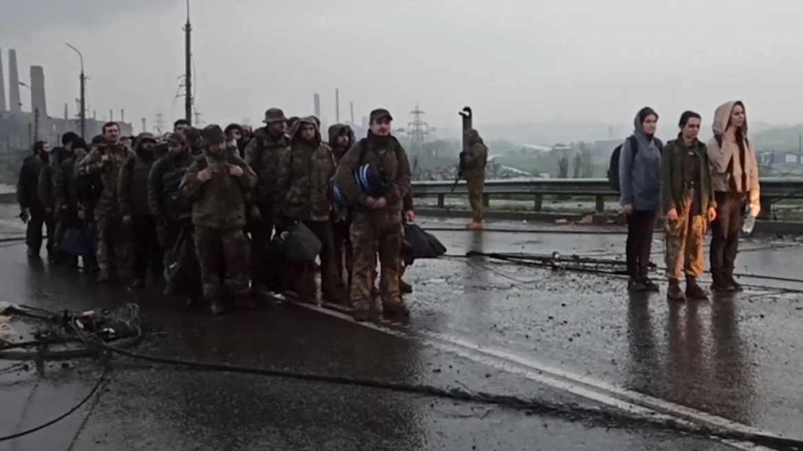 Πόλεμος στην Ουκρανία: Οι Ρώσοι πανηγυρίζουν για την πλήρη «απελευθέρωση» του Αζοφστάλ