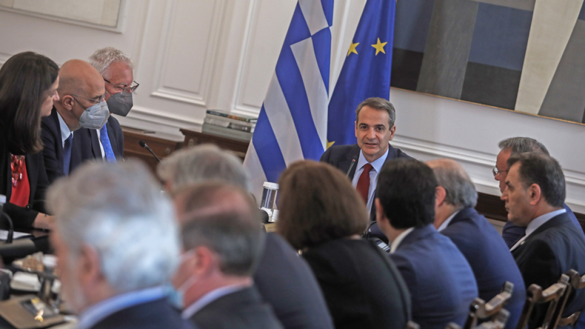 Κυριάκος Μητσοτάκης: Τα φουντωμένα προεκλογικά σενάρια και η κουβέντα των υπουργών για τη δεύτερη τετραετία