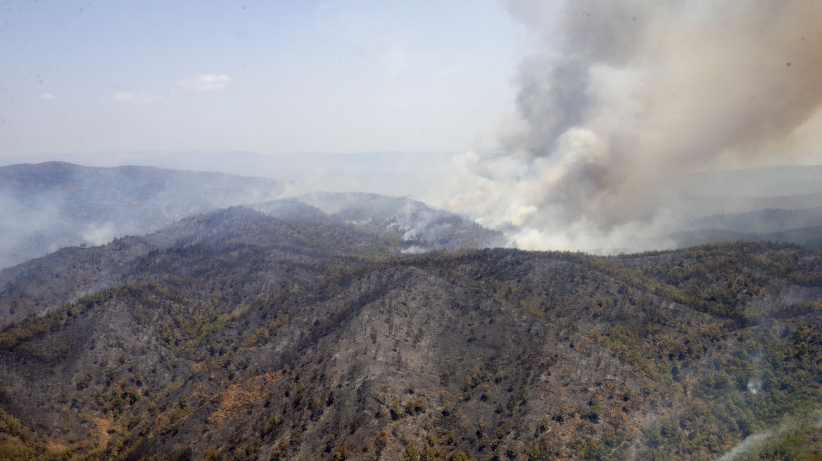 Τουρκία: Συνελήφθη ύποπτος για τη φωτιά στη Μαρμαρίδα - Μέθυσε και έβαλε φωτιά στο δάσος επειδή καυγάδισε με συγγενείς του