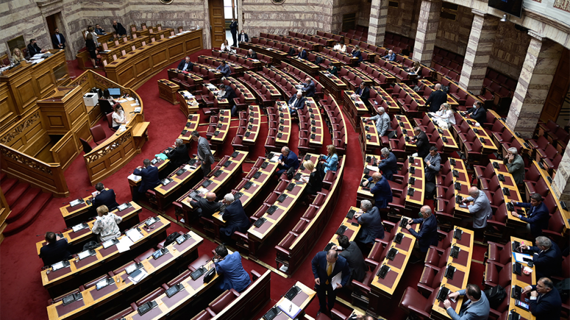 Πόθεν έσχες: Δείτε τις δηλώσεις των πολιτικών αρχηγών