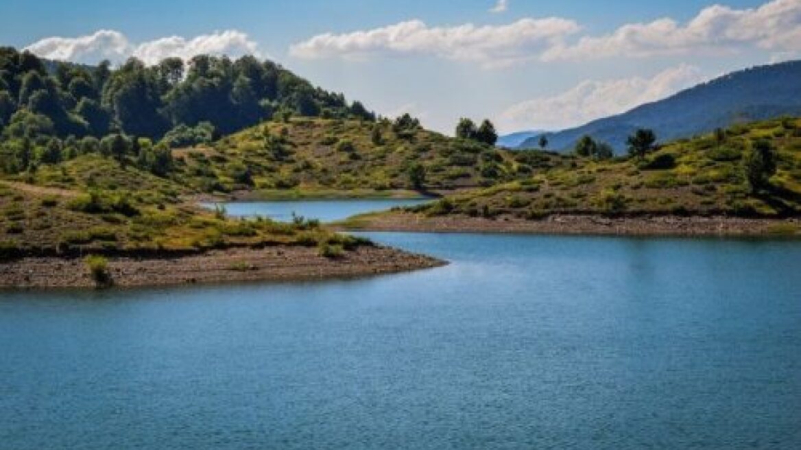 Τραγωδία στη λίμνη Πηγών Αώου - Νεκρός 16χρονος που είχε πάει για μπάνιο με τους φίλους του