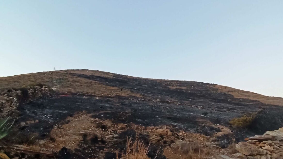 Έσβησε η πυρκαγιά στη Σύρο