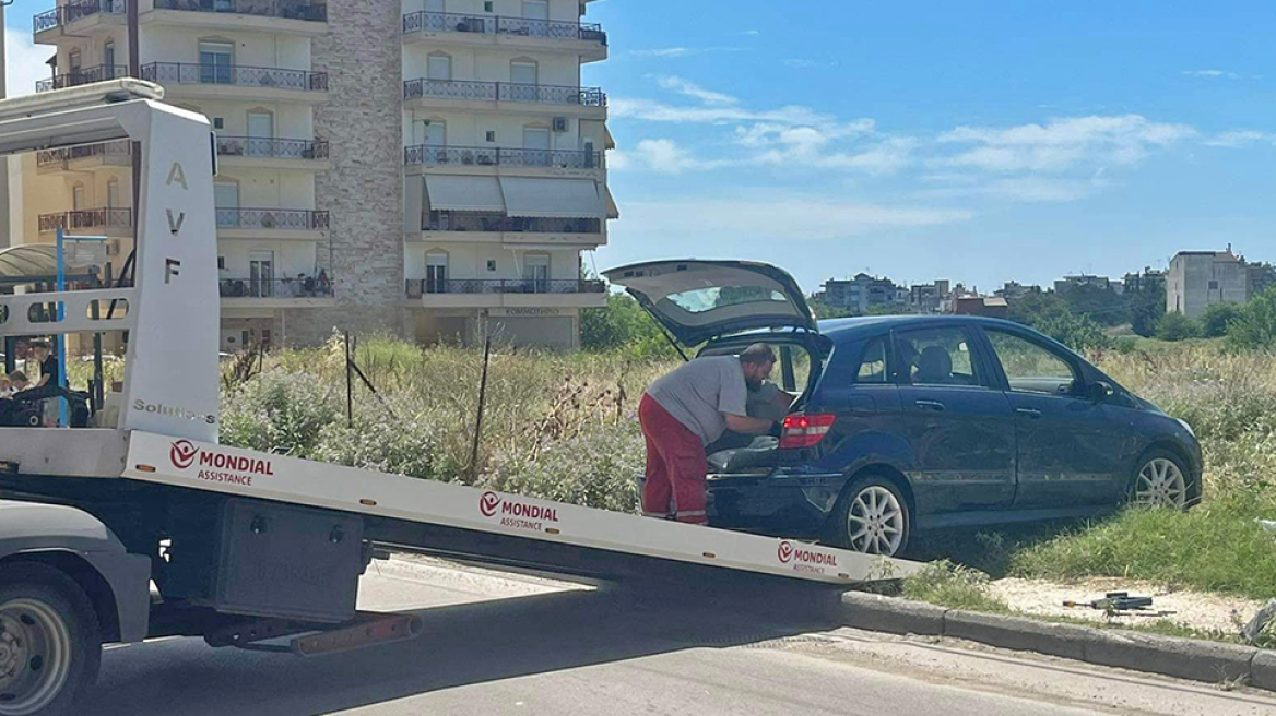 Θεσσαλονίκη: «Ο γιος μου υποφέρει, έχει σπάσει το πόδι του», λέει η μητέρα του 14χρονου που τραυματίστηκε