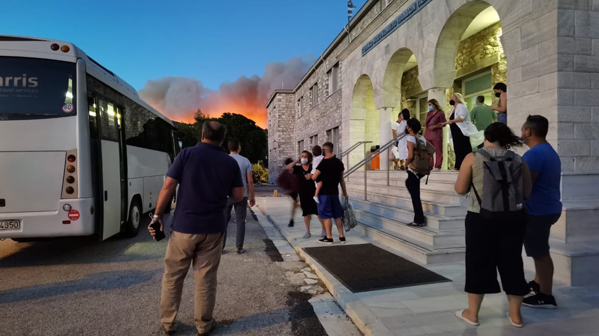 Εκκενώθηκε το νοσοκομείο Παίδων Πεντέλης - Βίντεο και φωτογραφίες