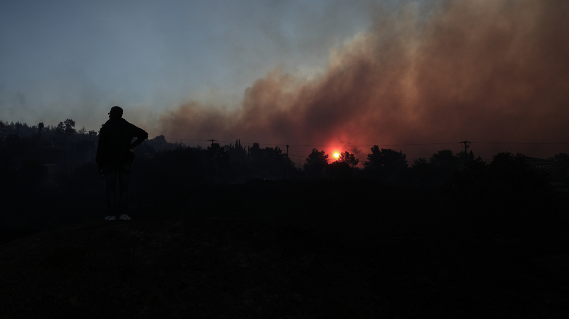 Φωτιά στην Πεντέλη: Άνοιξε η Αττική Οδός στο ρεύμα προς αεροδρόμιο - Ποιοι δρόμοι είναι κλειστοί