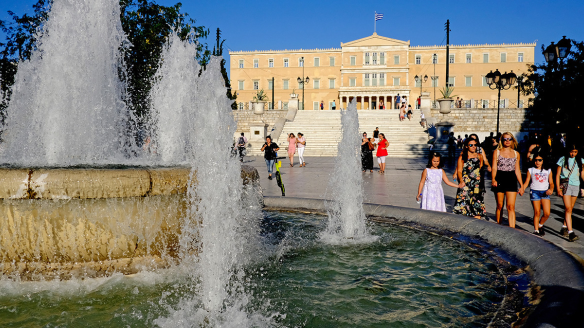 Καιρός - Έκτακτο δελτίο της ΕΜΥ για τον καύσωνα: Θα «καεί» σήμερα η δυτική Ελλάδα, σε ποιες περιοχές θα δούμε 40άρια