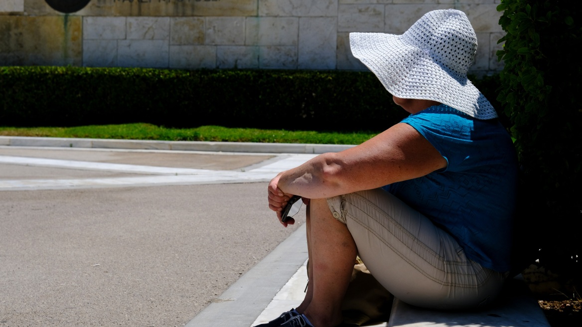 Καιρός: 39°C - 40°C αύριο και μεθαύριο, τοπικές καταιγίδες την Πέμπτη προβλέπει ο Ζιακόπουλος