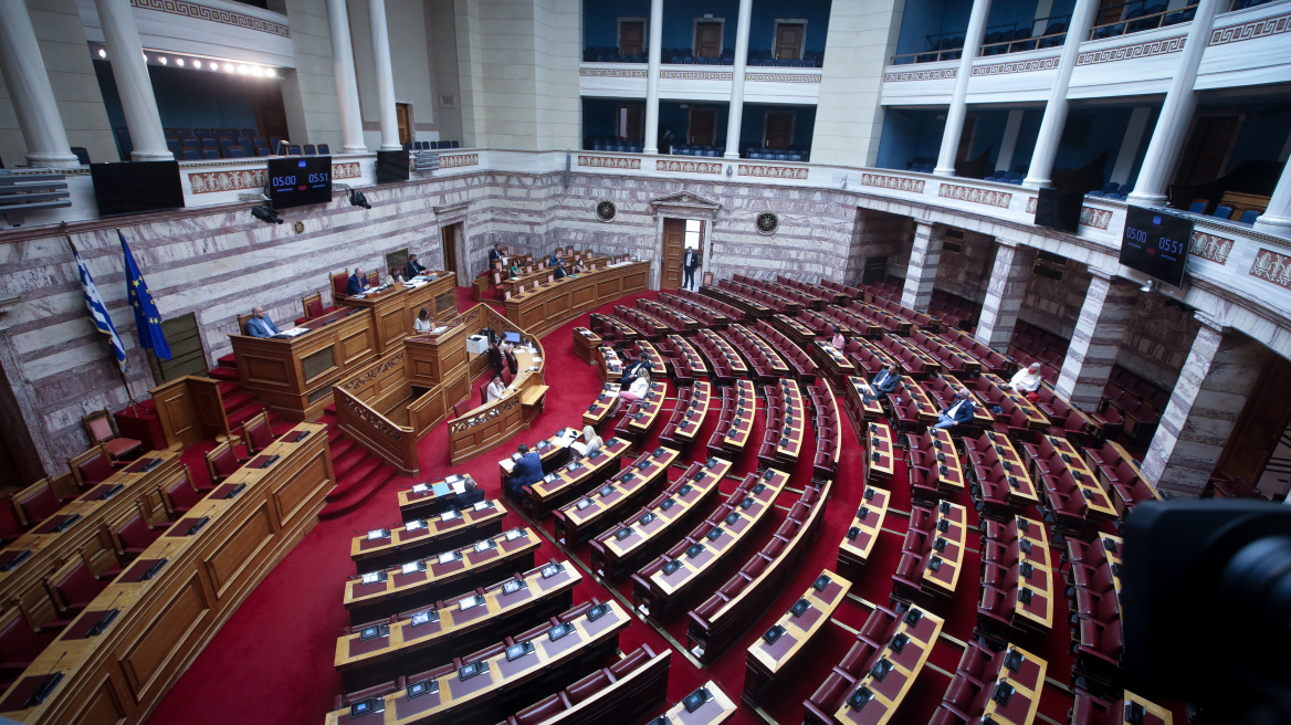 Βουλή: Κεκλεισμένων των θυρών και με ρήτρα απορρήτου η συνεδρίαση για τις καταγγελίες Ανδρουλάκη